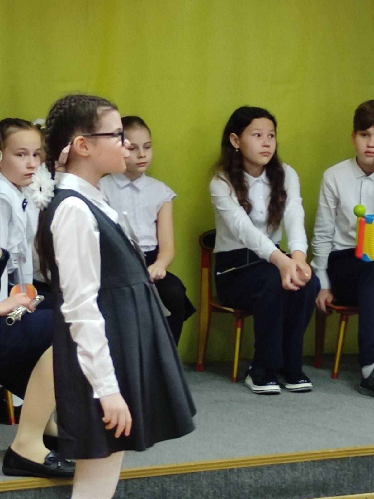 Нашу школу посетили учащиеся и преподаватели детской музыкальной школы № 6.
